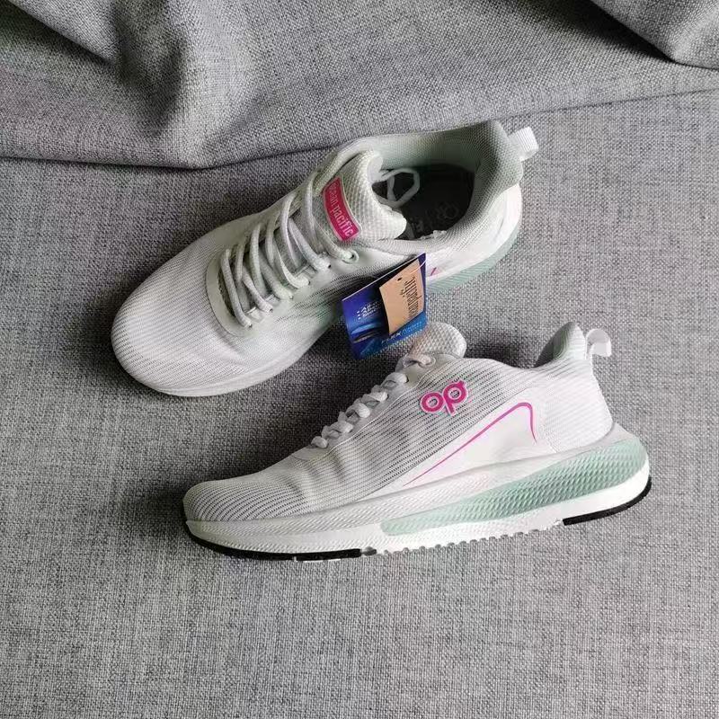 Ready stock, ultra-light sports shoes