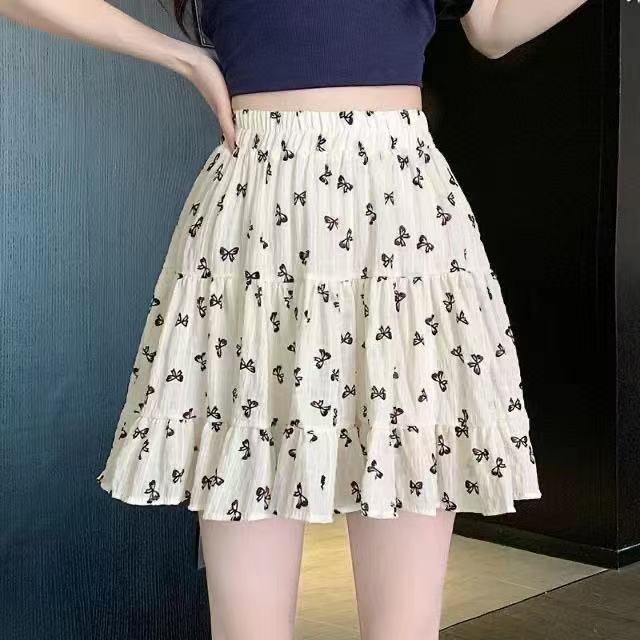 Sale！Size M-L shorts and skirts