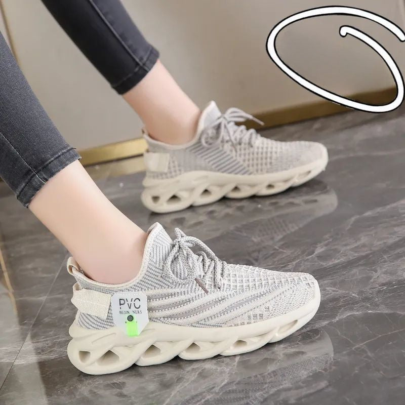 2025 popular fashion coconut shoes spring summer autumn wear breathable fly weaving sports Internet celebrities stepping on shit feeling running shoes