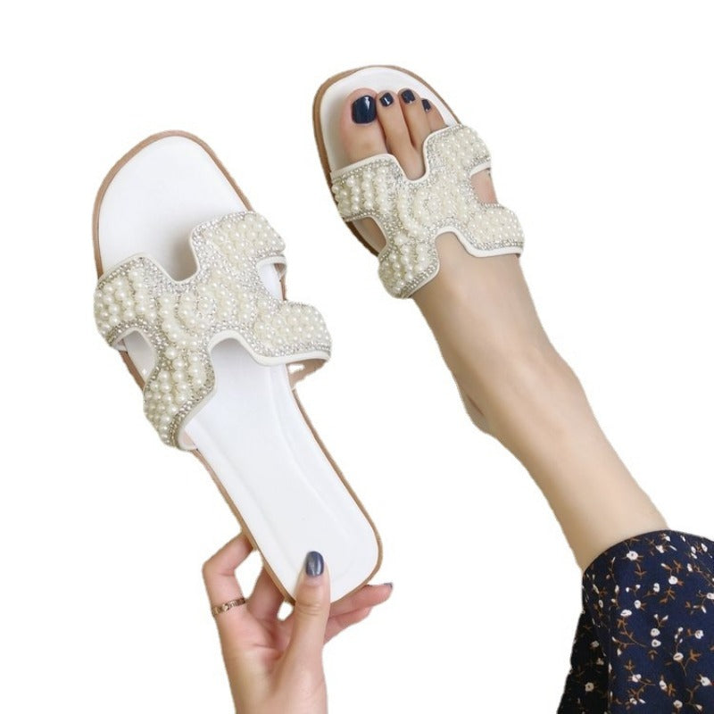 2025 summer new women's slippers flat-bottomed casual sandals pearl women's tide slippers Internet celebrity outer sandals