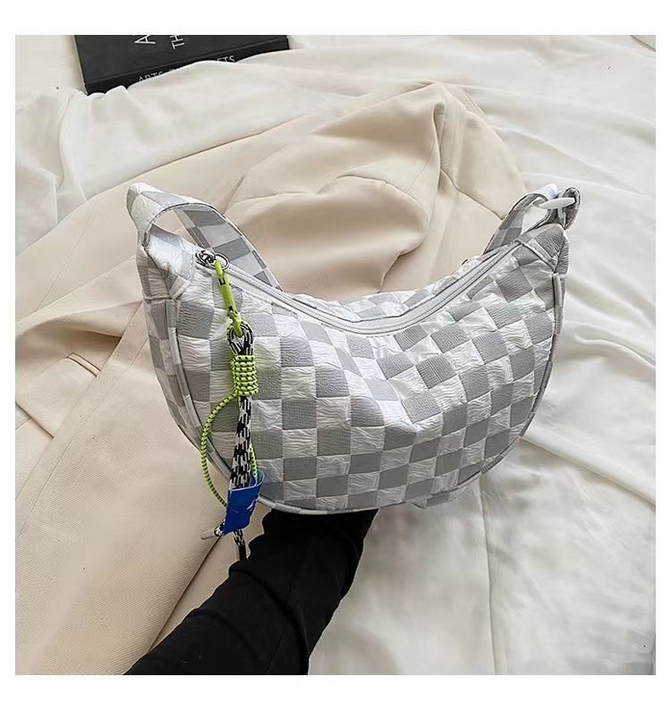 Bag Women 2025 New Versatile Casual Canvas Bag Large Capacity Crossbody Dumpling Bag Premium Niche Fanny Bag