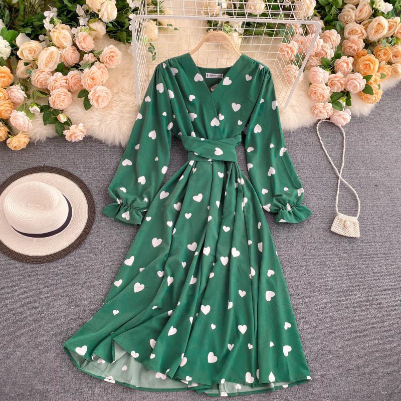 Vintage cherry print dress v-neck horn sleeve autumn new big skirt Internet celebrity vacation skirt women