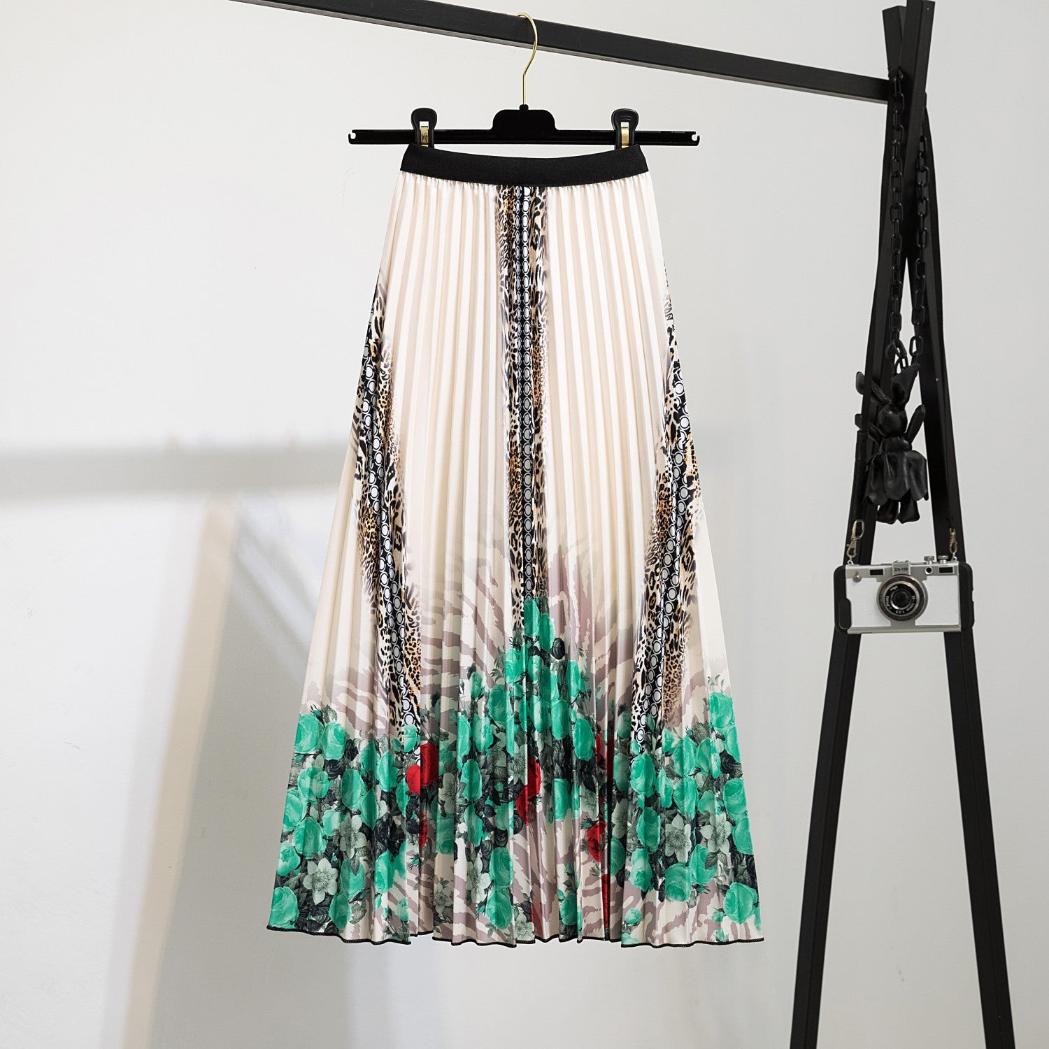 New skirt women's clothing Europe and the United States ebay Amazon cross-border explosion skirt printing cartoon pleated skirt wholesale