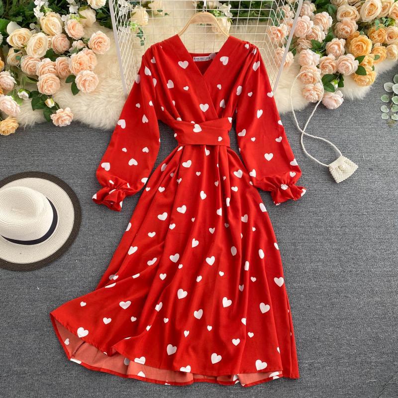 Vintage cherry print dress v-neck horn sleeve autumn new big skirt Internet celebrity vacation skirt women