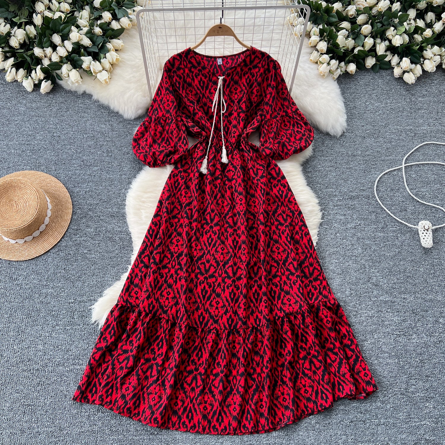 French retro bubble sleeve floral dress women's summer strap waist design sense light luxury temperament big swing dress