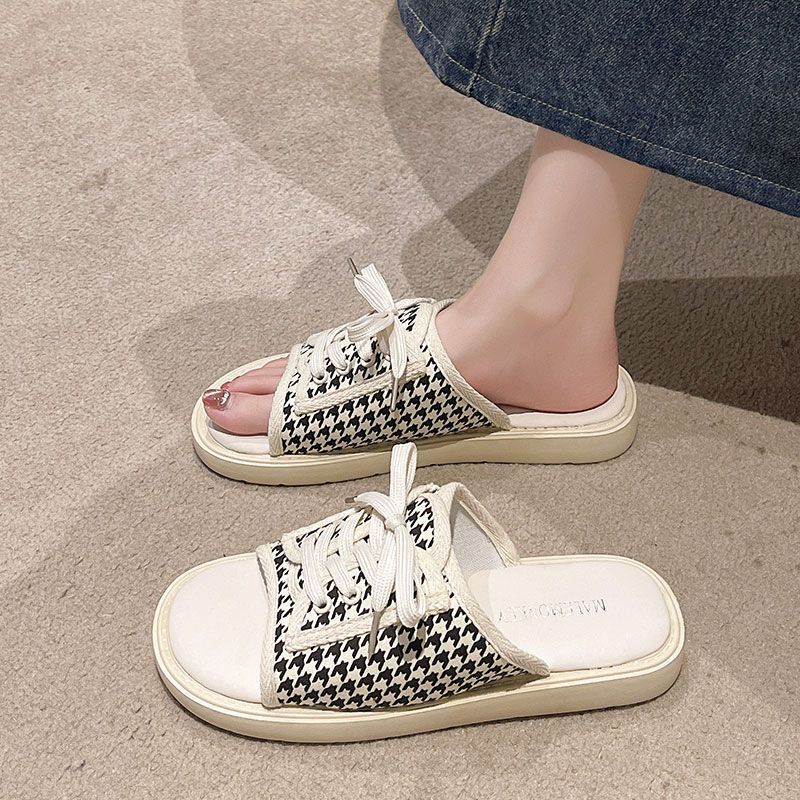 Slippers women's summer outer wear new versatile shoes children ins trendy women's shoes lazy canvas platform sandals