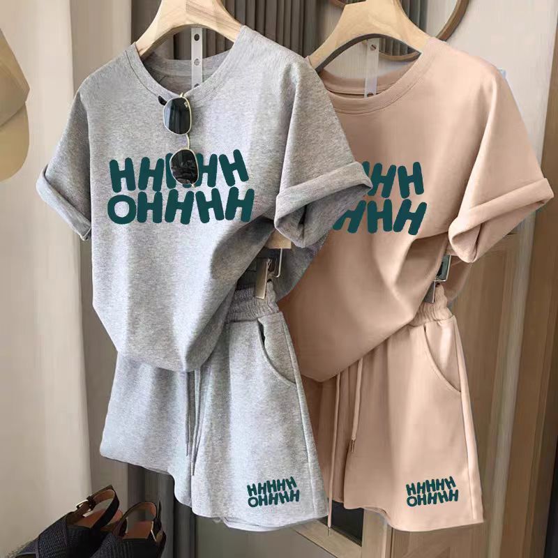 Summer casual new sports running suit women's loose foreign style age-reducing short-sleeved shorts