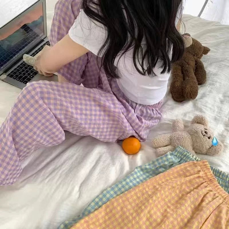 Stay Chic and Comfy with These Checkered Loose-Leg Pants for Women