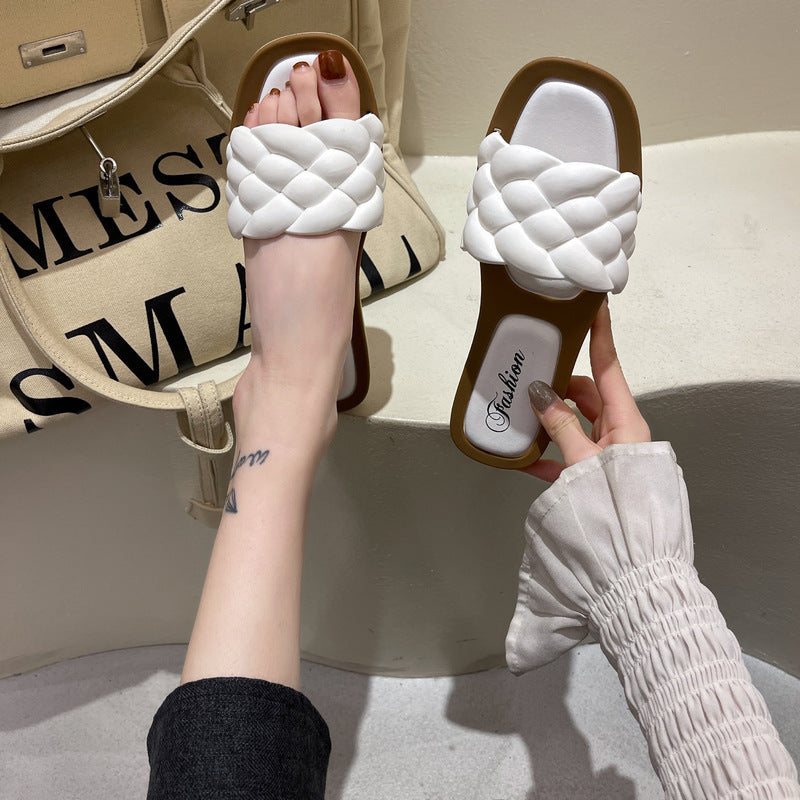 Summer new flat bottom one-word cool slippers women's non-slip Korean version fashion versatile women's sandals women's outer wear