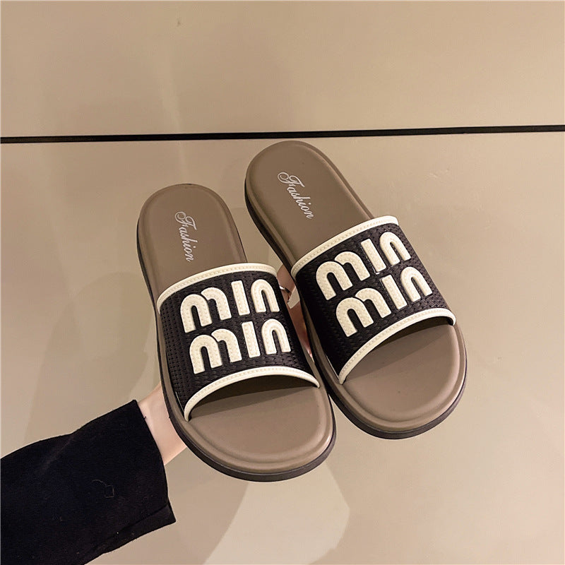 Slippers women's summer out new fashion small fragrant wind beach one-word drag net red versatile indoor non-slip cool slippers