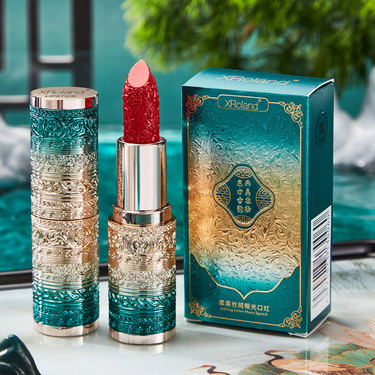 Velvet matte engraved lipstick is not easy to take off makeup, sweat-proof and moisturizing, make-up-holding base lipstick lipstick