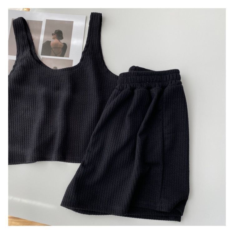 Three-dimensional jacquard chaos comfortable lazy loose casual suit women's 2025 summer new vest shorts two-piece set