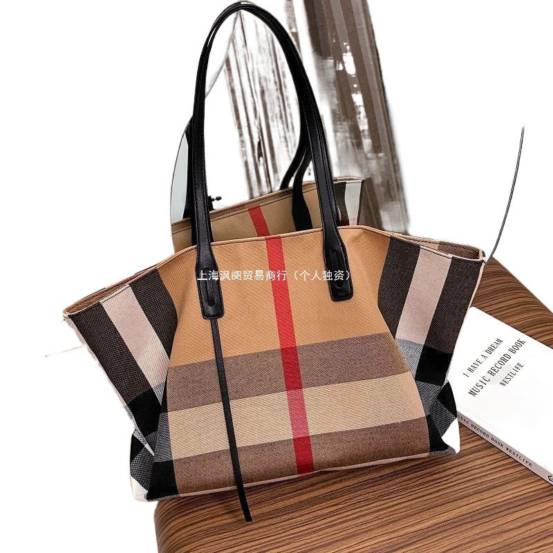 Large capacity bag women's 2025 plaid PU tote bag foreign style shoulder handbag women's college style fashion trend