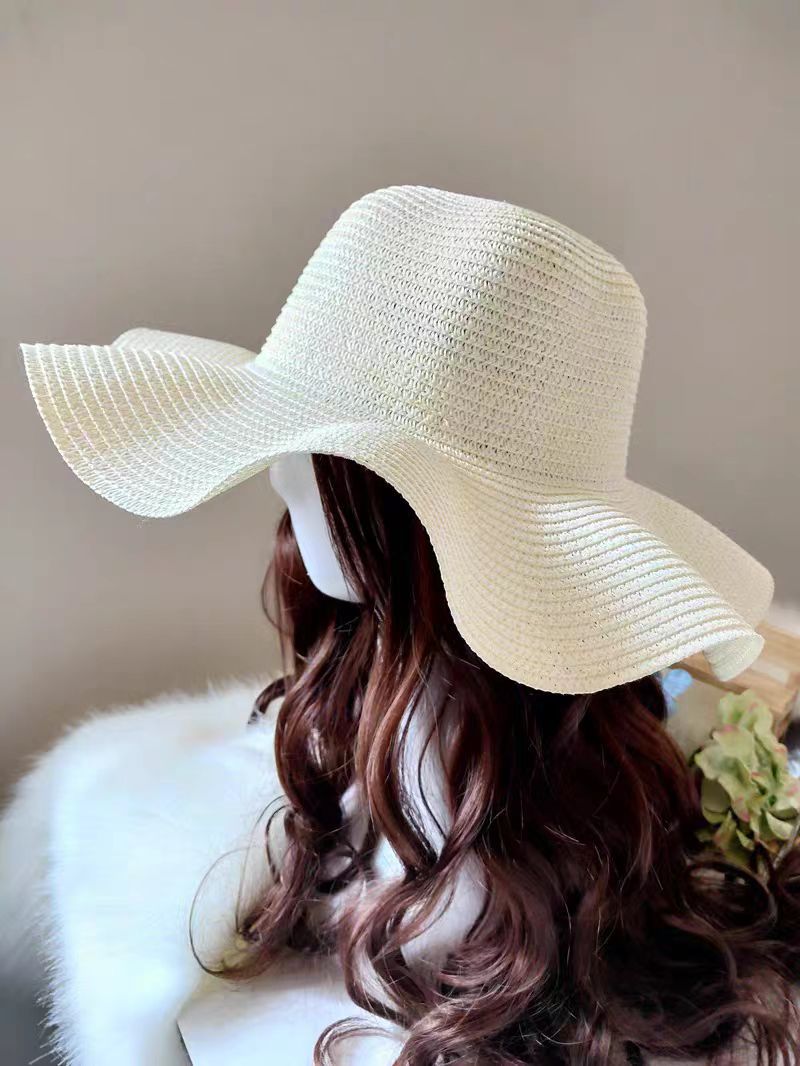 Small fresh straw hat women's anti-sun beach hat seaside sun hat Korean version travel casual sun hat bow hat