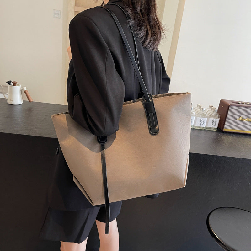 Stylish women's bags, fabric shoulder handbags, new large-capacity tote bags in summer 2025