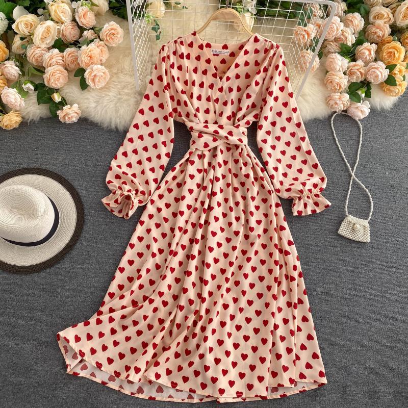 Vintage cherry print dress v-neck horn sleeve autumn new big skirt Internet celebrity vacation skirt women