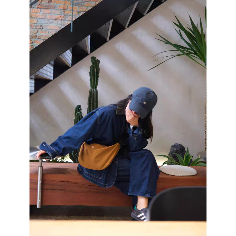 The texture is great~ Korean blogger's ancient croissant bag messenger bag~ Ultra-light and large capacity can be messenger on one shoulder