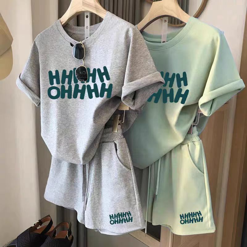 Summer casual new sports running suit women's loose foreign style age-reducing short-sleeved shorts