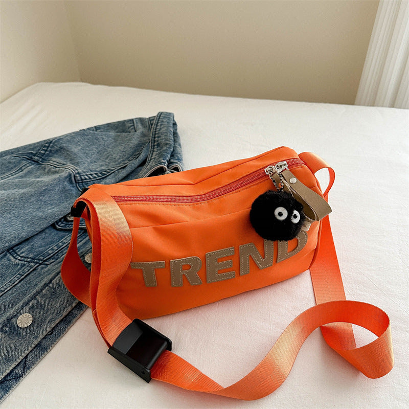 Letter printing fashion casual bag 2025 spring and summer new versatile ins shoulder messenger bag going out Korean women's bag