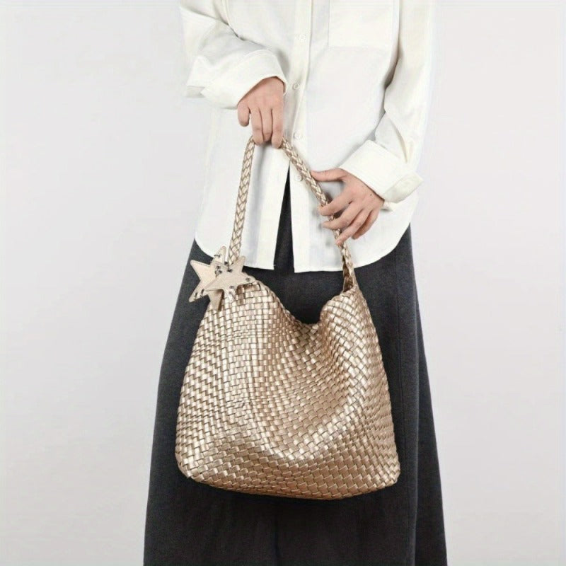 Champagne 2025 super fire woven tote bag women's large-capacity large bag high-end sense portable shoulder bucket bag