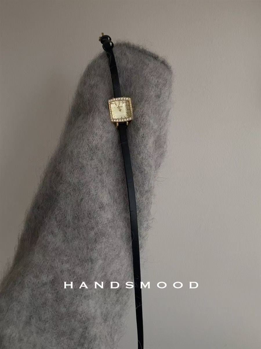 Exquisite clothing watch