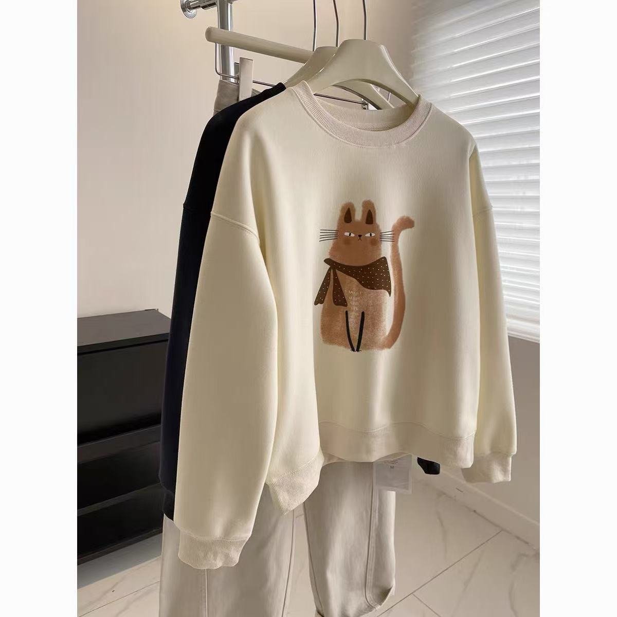 Thick fleece sweatshirt